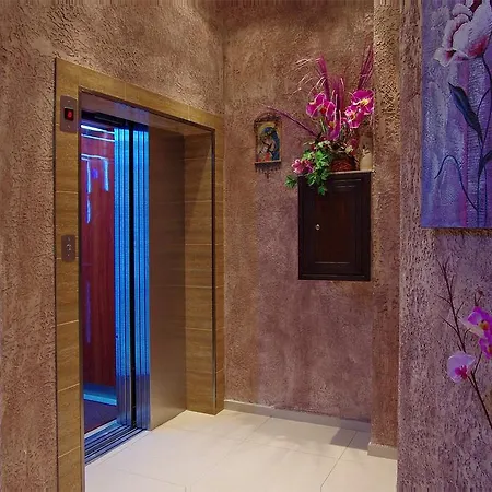 Club Complex דירה נסבר