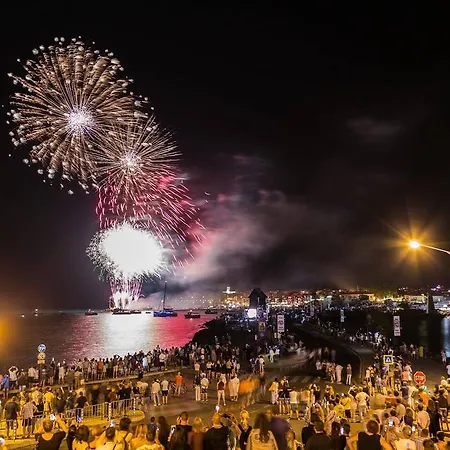 Club Complex 아파트 *