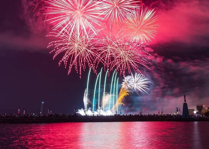 아파트 Club Complex