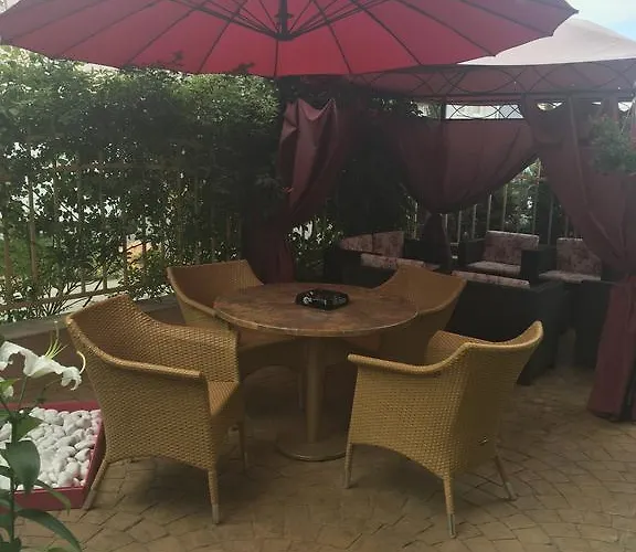 Club Complex 아파트